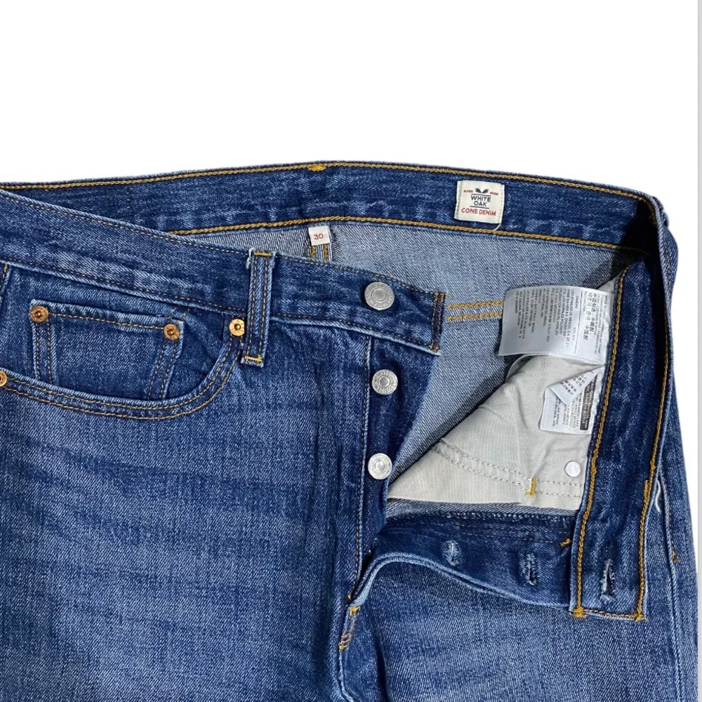 LEVIS High Rise Button Fly - Picture 5 of 8